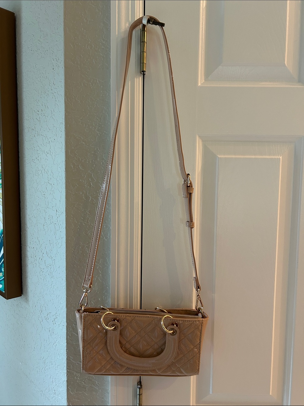Women’s Crossbody Shoulder Bag in Light Beige
